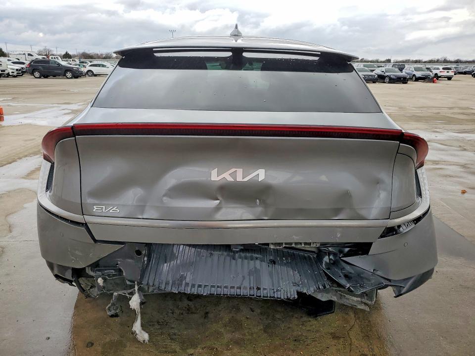 2024 KIA EV6 Light