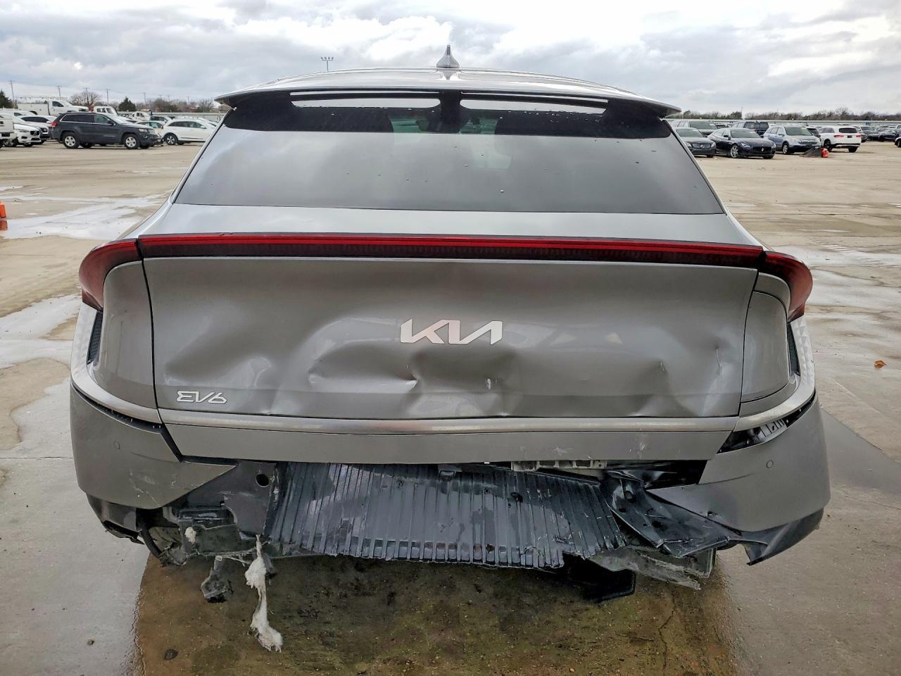 2024 KIA EV6 Light