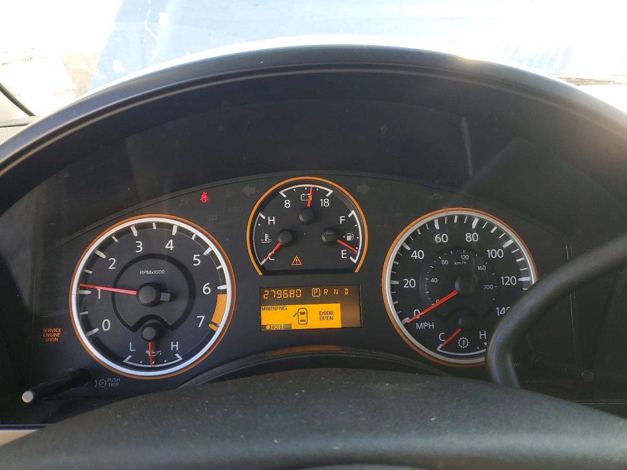 2010 Nissan Titan xe