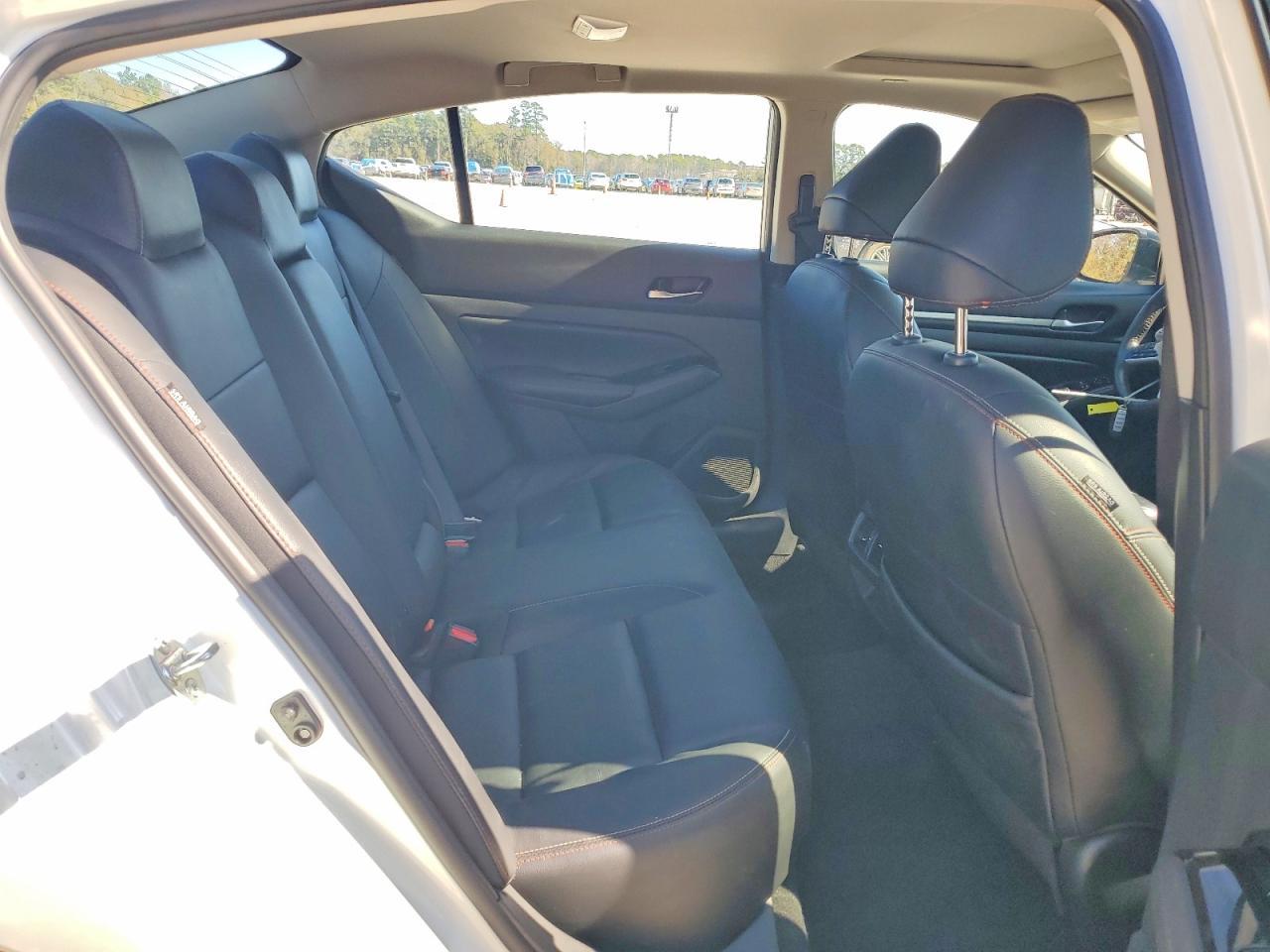 2024 Nissan Altima 2.0 sr