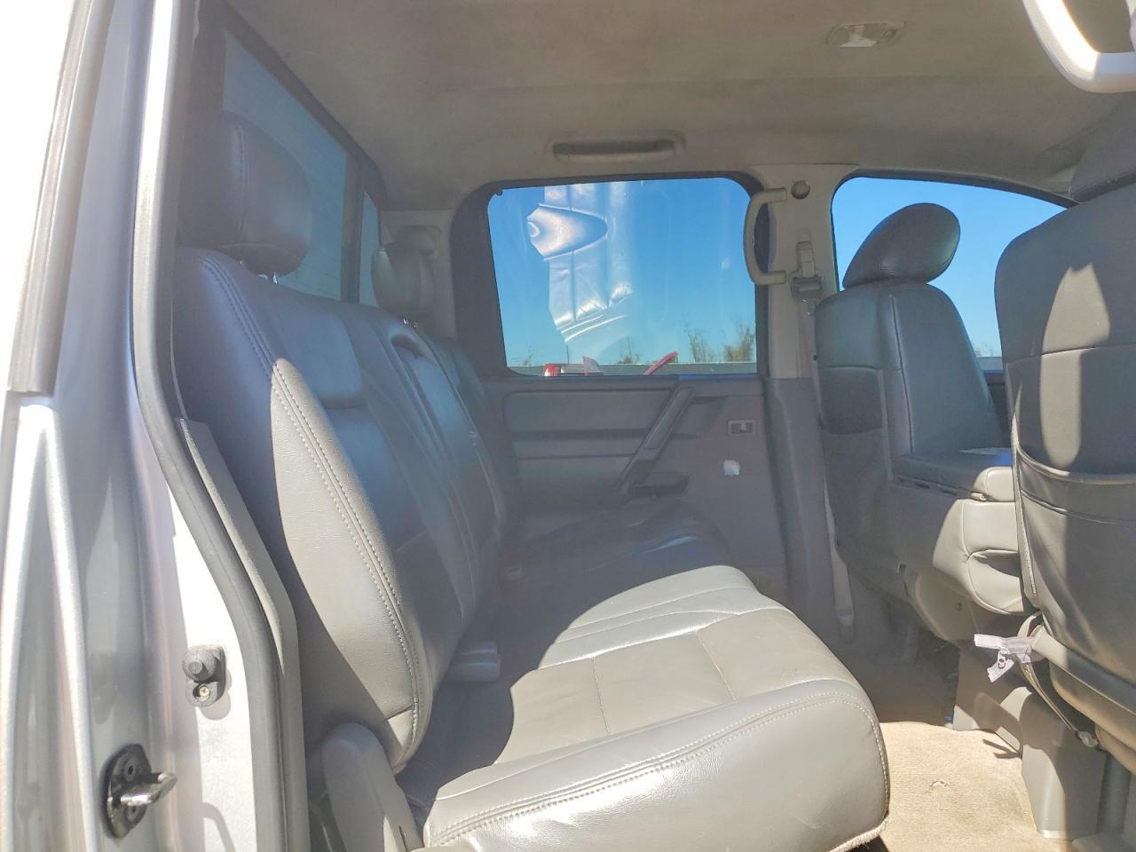 2007 Nissan Titan XE