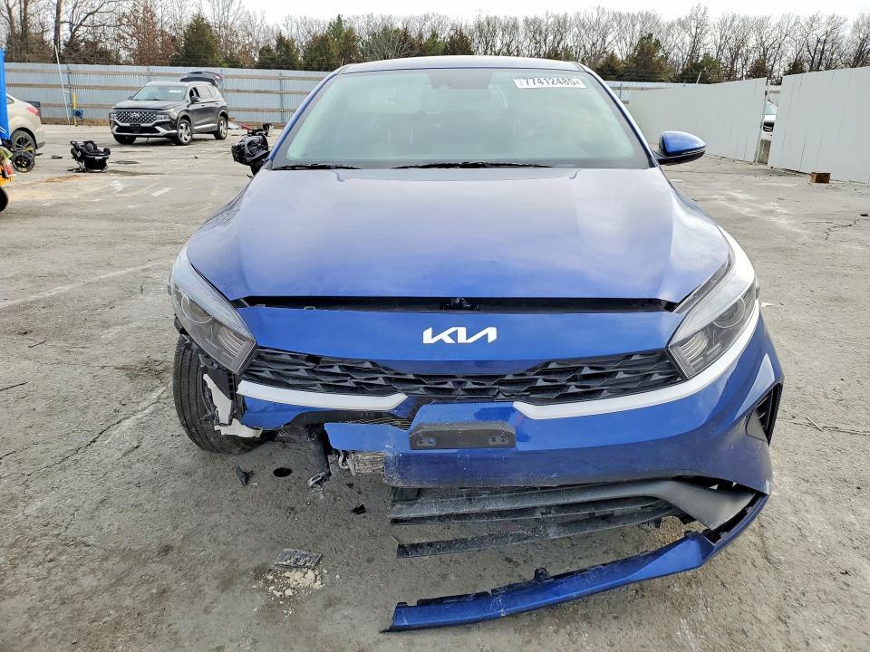 2024 KIA Forte lx