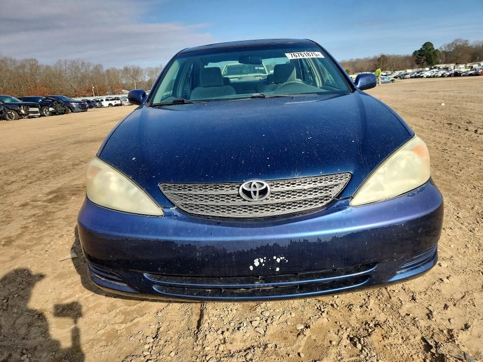 2003 Toyota Camry le
