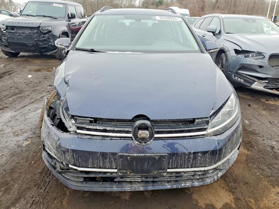 2018 Volkswagen Golf Sportwagen s