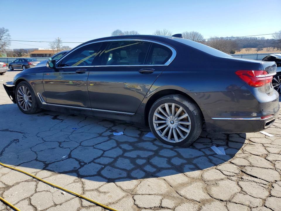 2016 BMW 740 i