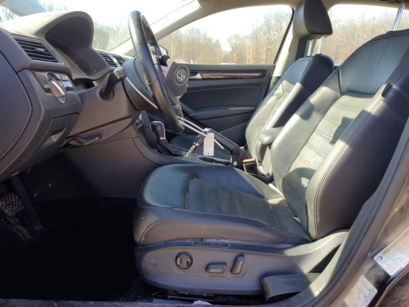 2014 Volkswagen Passat sel