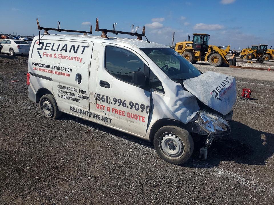 2018 Niss NV200 S