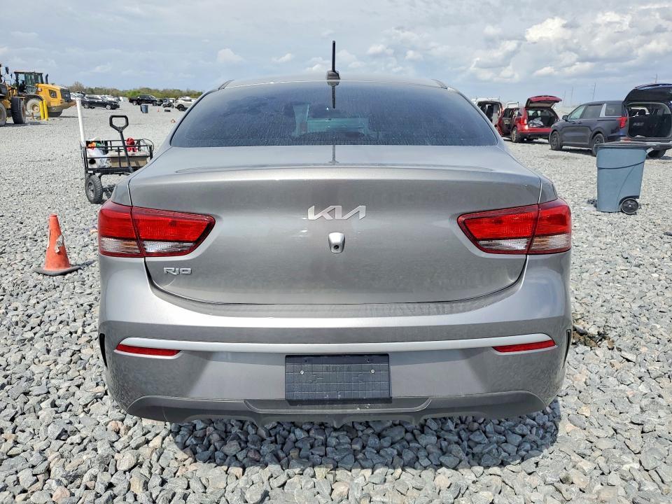 2022 KIA Rio s
