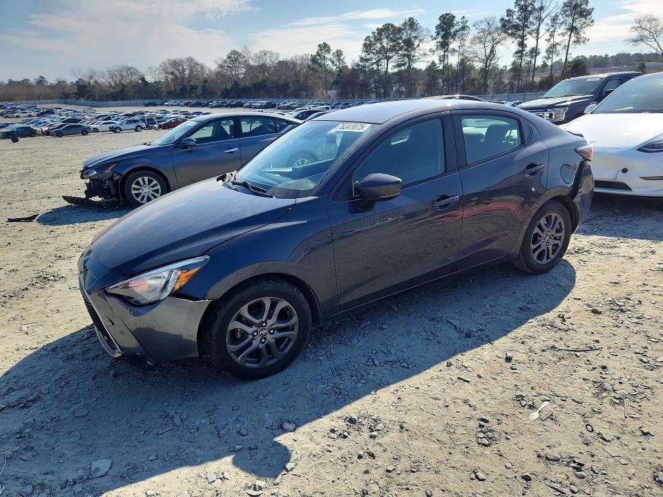 2019 Toyota Yaris 2D