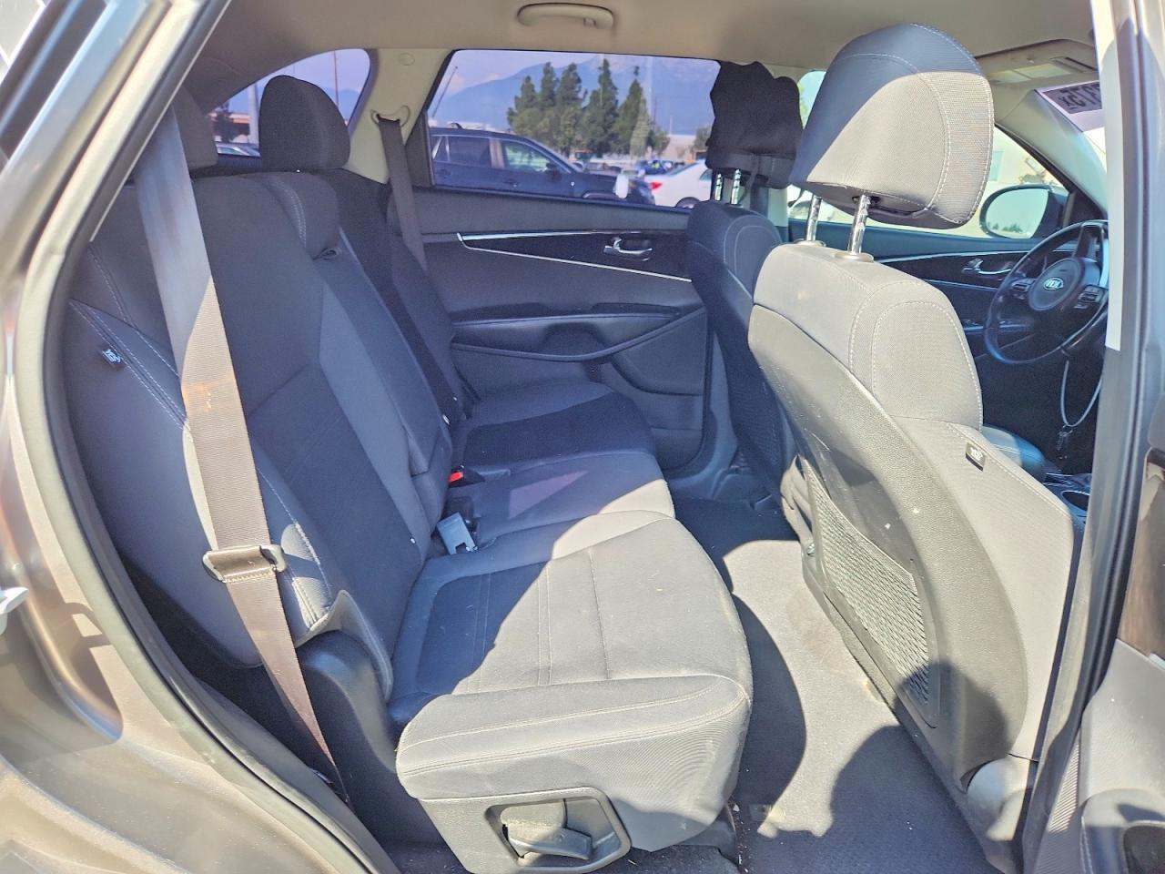 2017 KIA Sorento lx