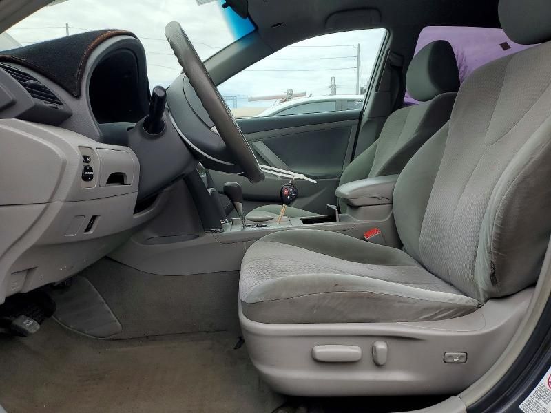 2011 Toyota Camry le