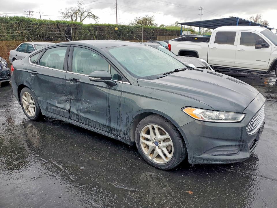 2015 Ford Fusion se