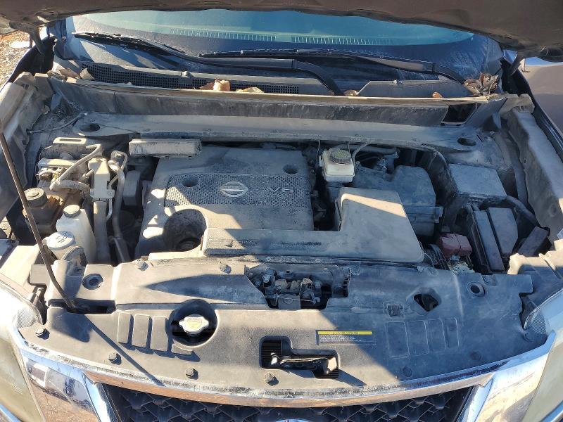 2014 Nissan Pathfinder s