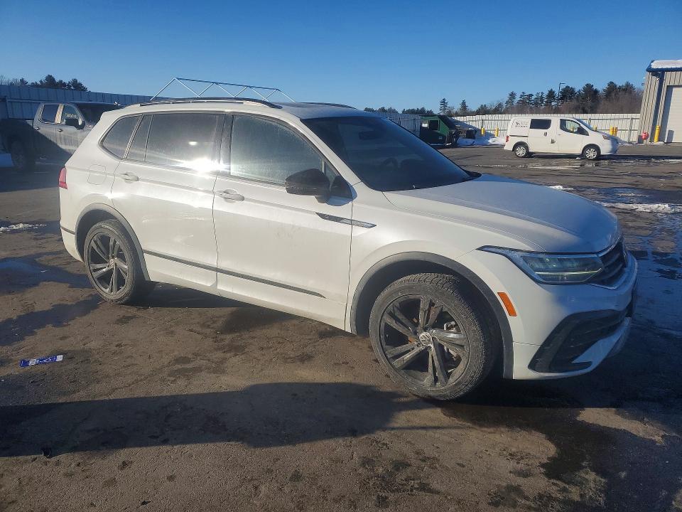 2023 Volkswagen Tiguan se R-line Black