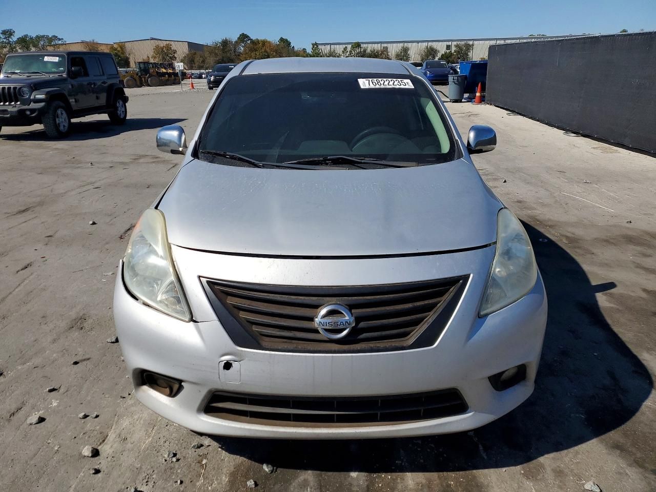 2013 Nissan Versa s