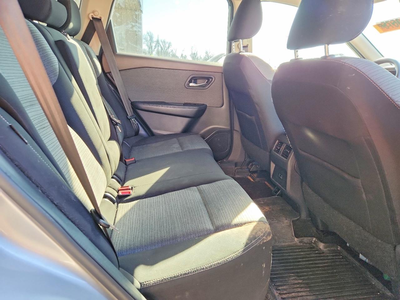 2022 Nissan Rogue sv
