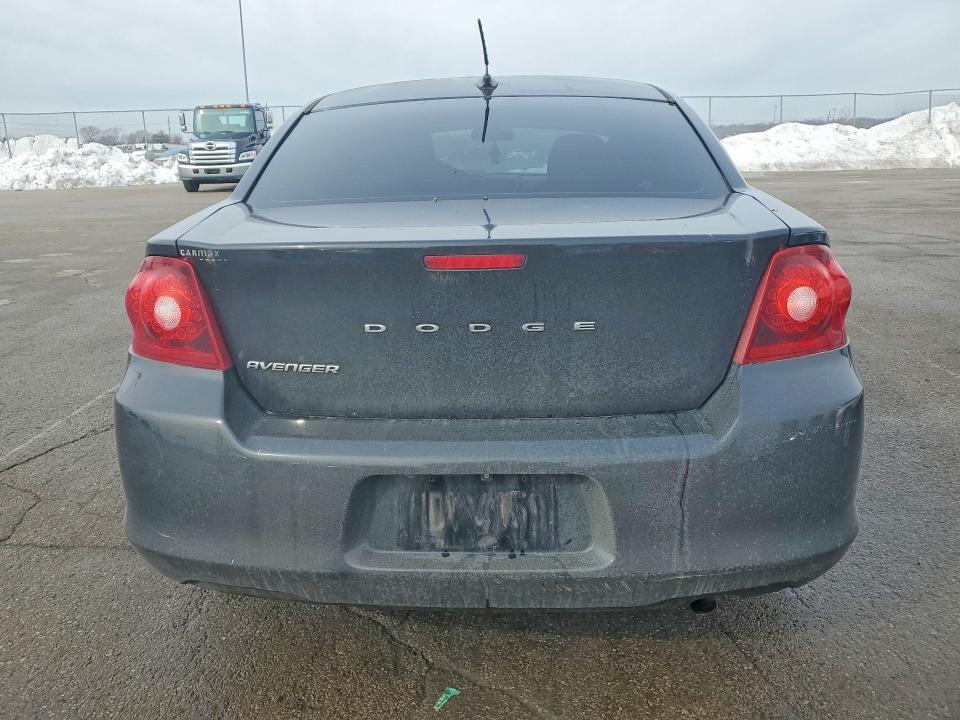 2014 Dodge Avenger se