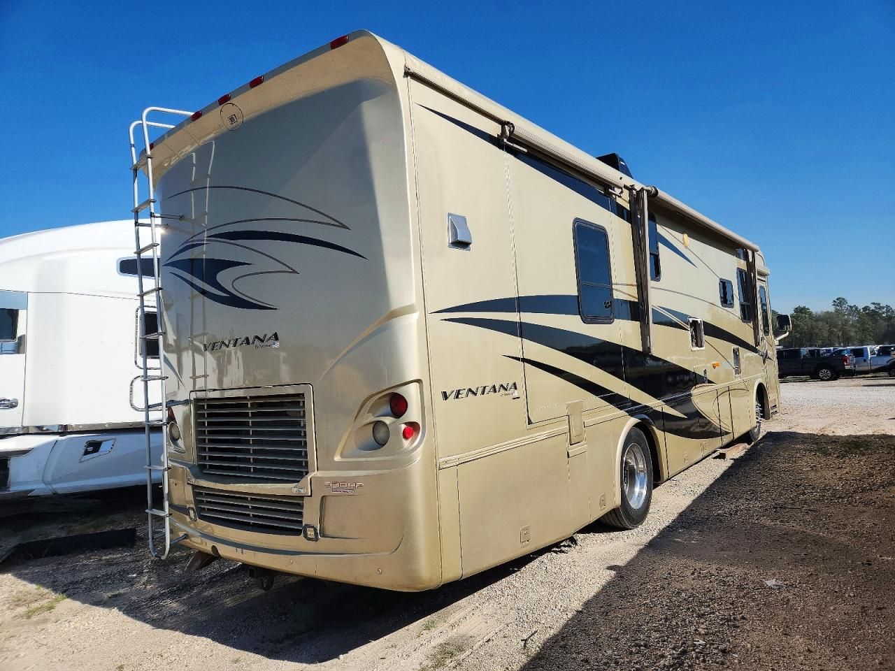 2006 Freigliner Chassis X Line Motor Home