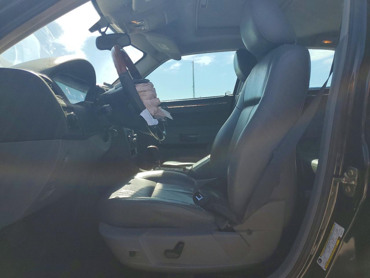 2005 Chrysler 300 Touring