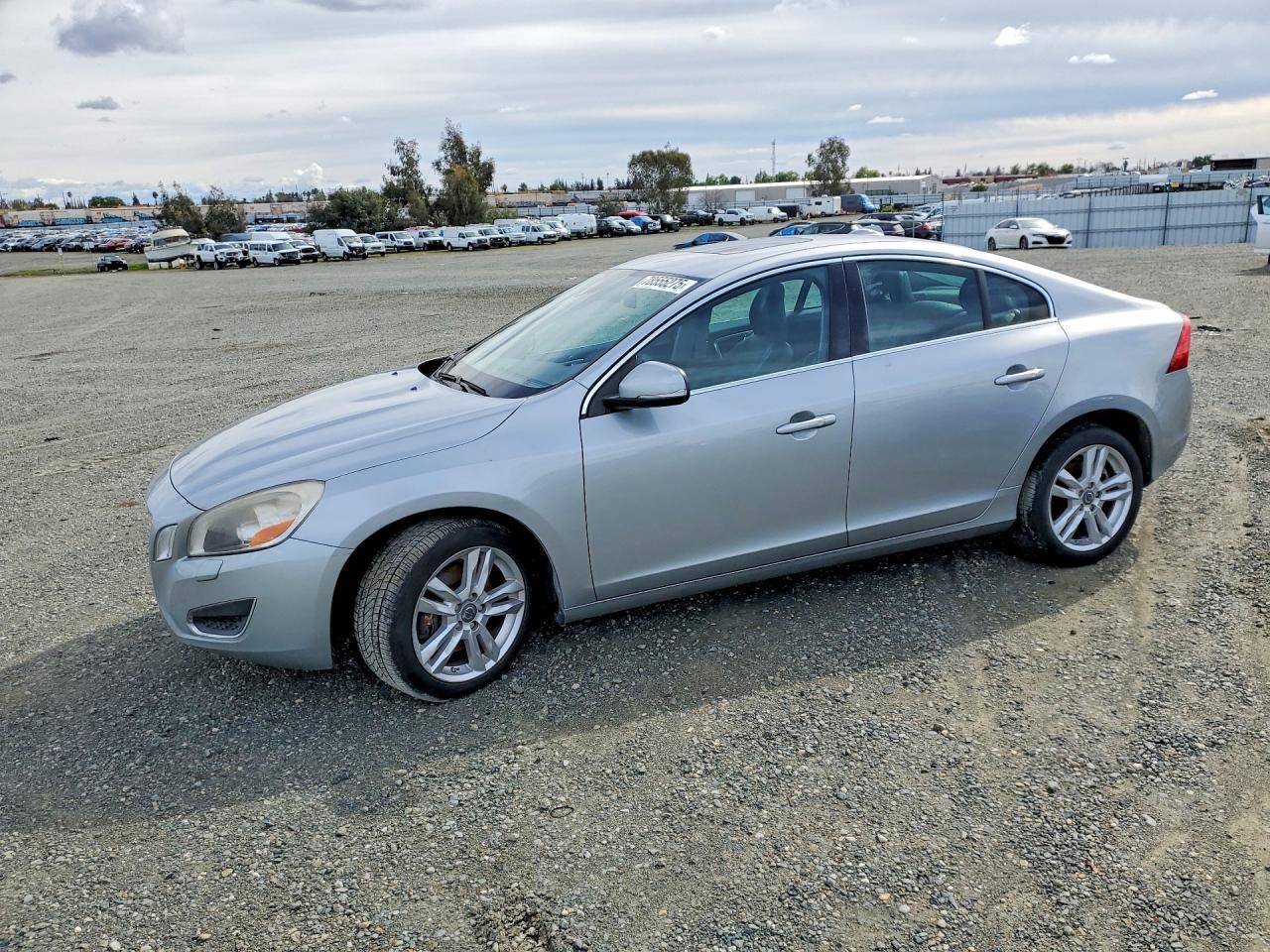 2013 Volvo S60 T5