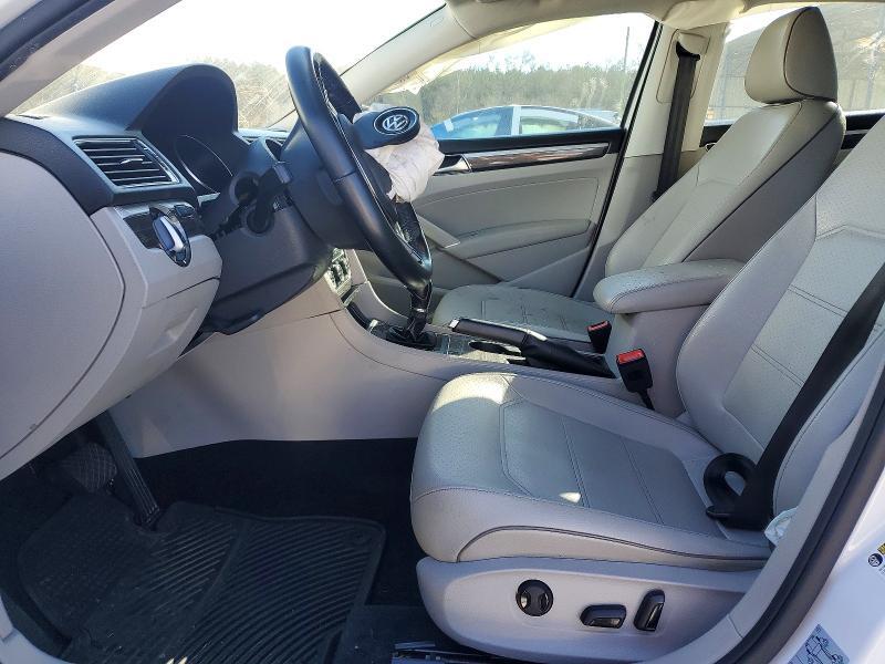 2018 Volkswagen Passat se