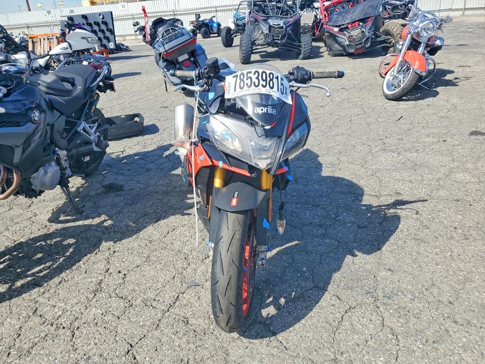 2019 Aprilia Tuono