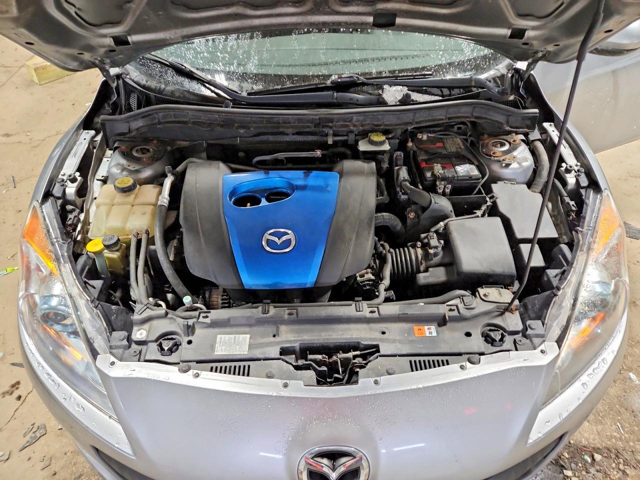 2013 Mazda 3 I