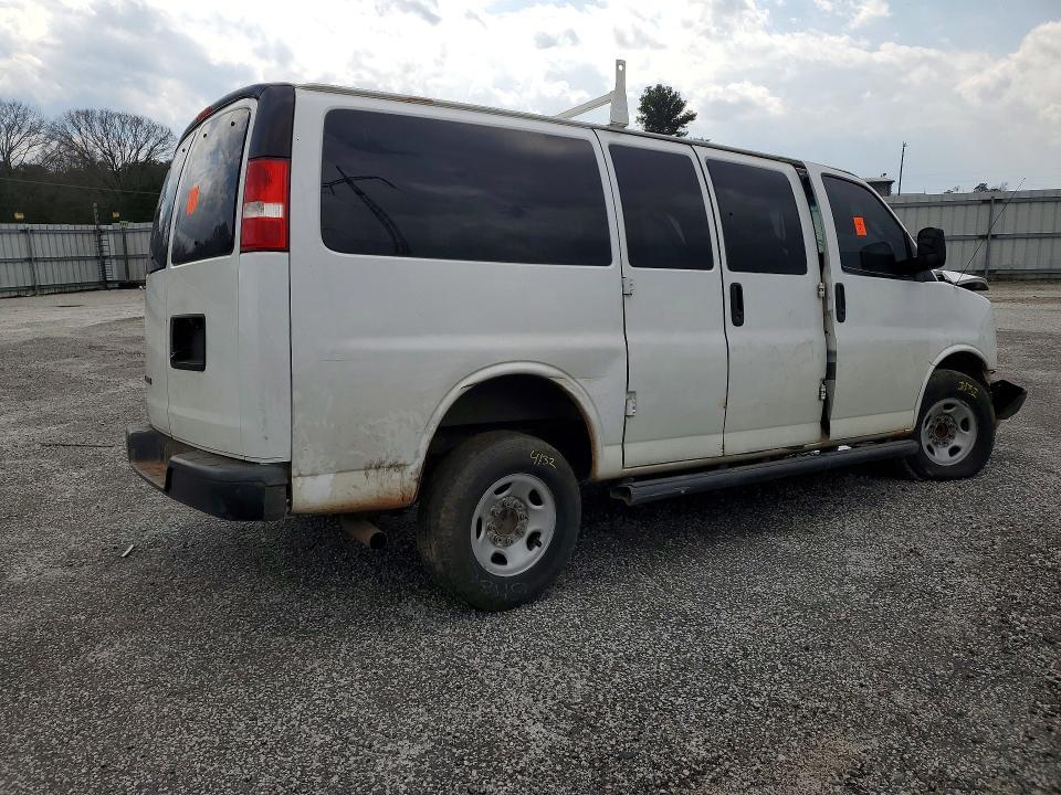 2017 Chevrolet Express G2500 LS