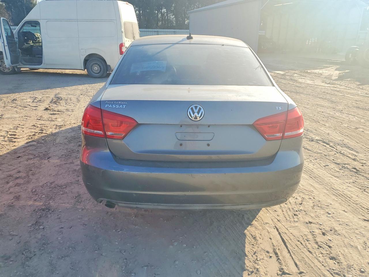 2015 Volkswagen Passat s