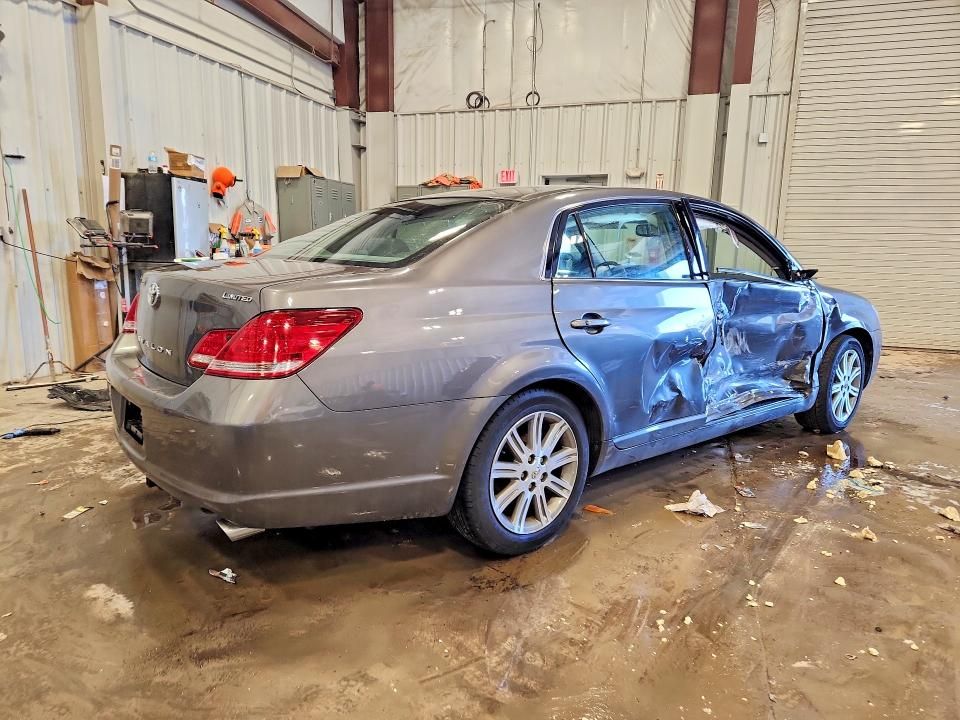 2005 Toyota Avalon xl