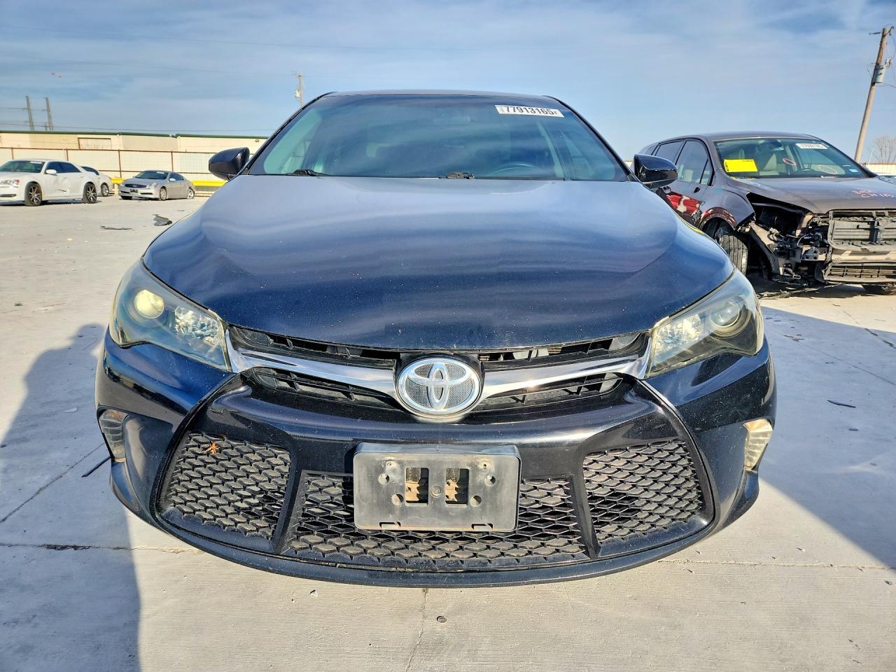 2016 Toyota Camry le