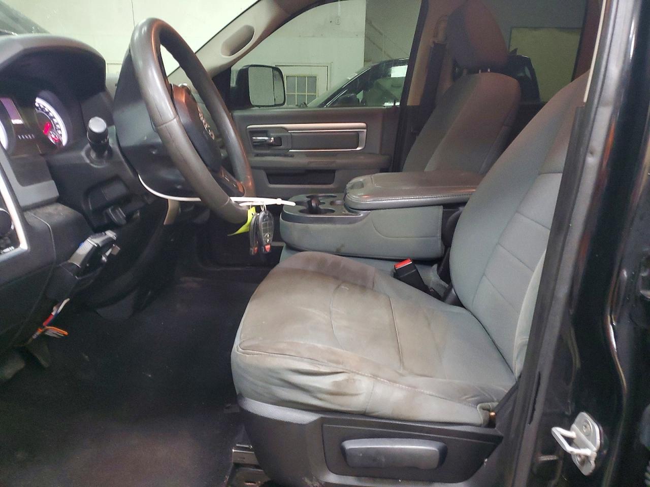 2013 Dodge RAM 1500 SLT