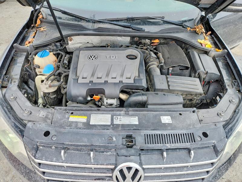 2013 Volkswagen Passat sel