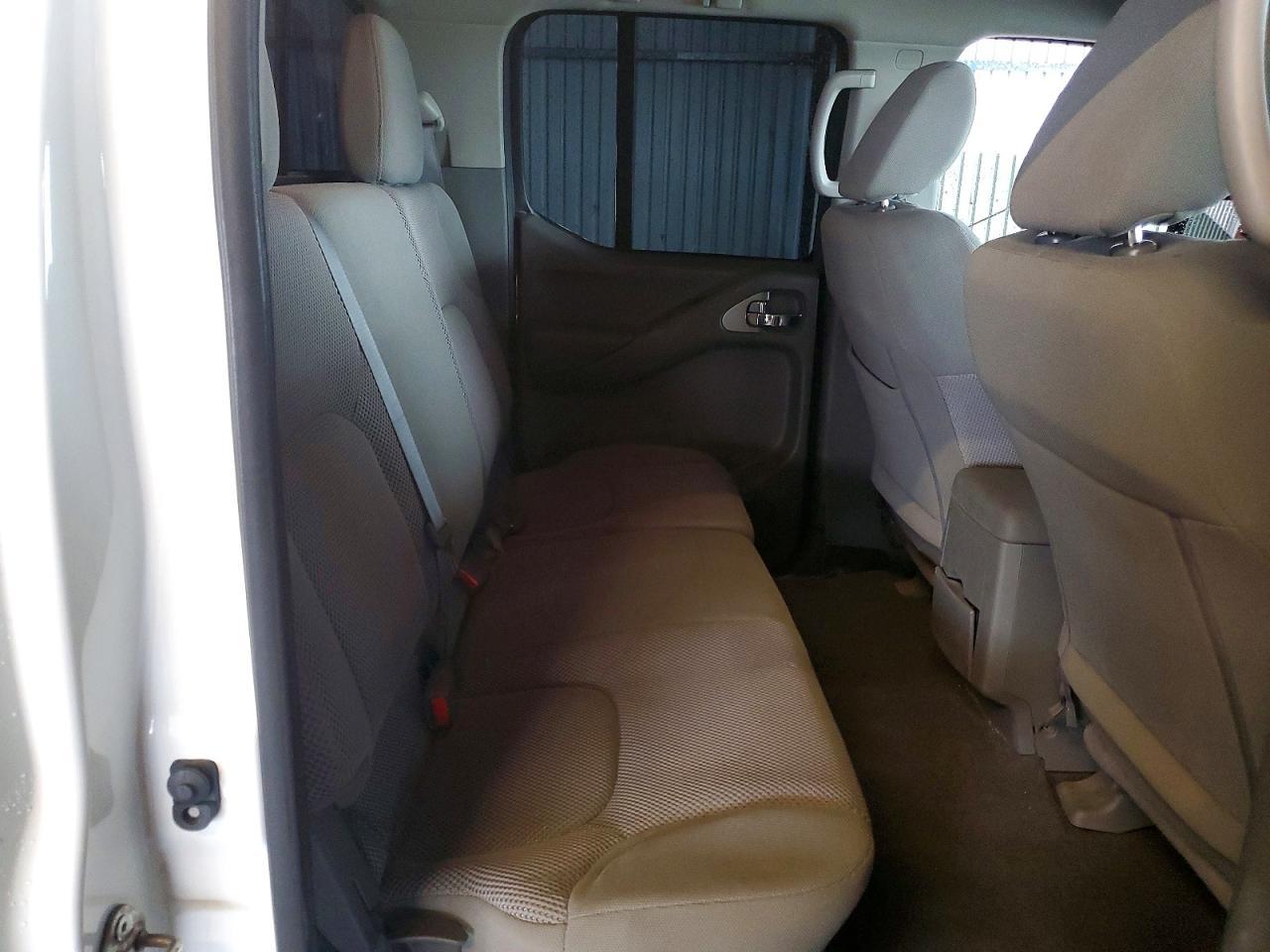 2019 Nissan Frontier s