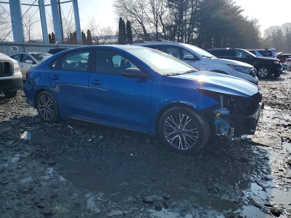 2022 KIA Forte gt Line