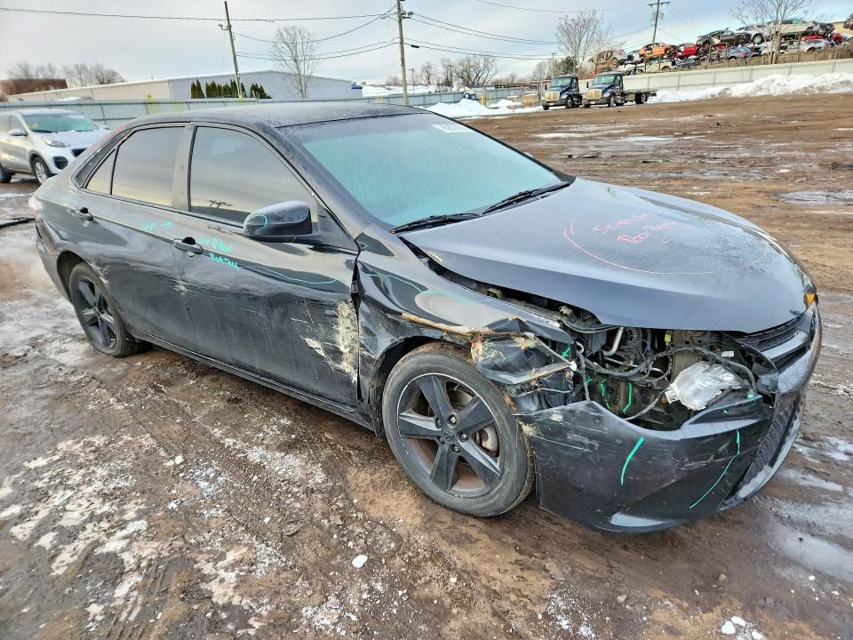 2016 Toyota Camry le