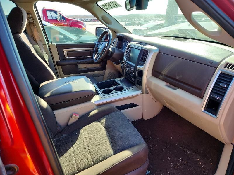 2015 Dodge Ram 1500 slt