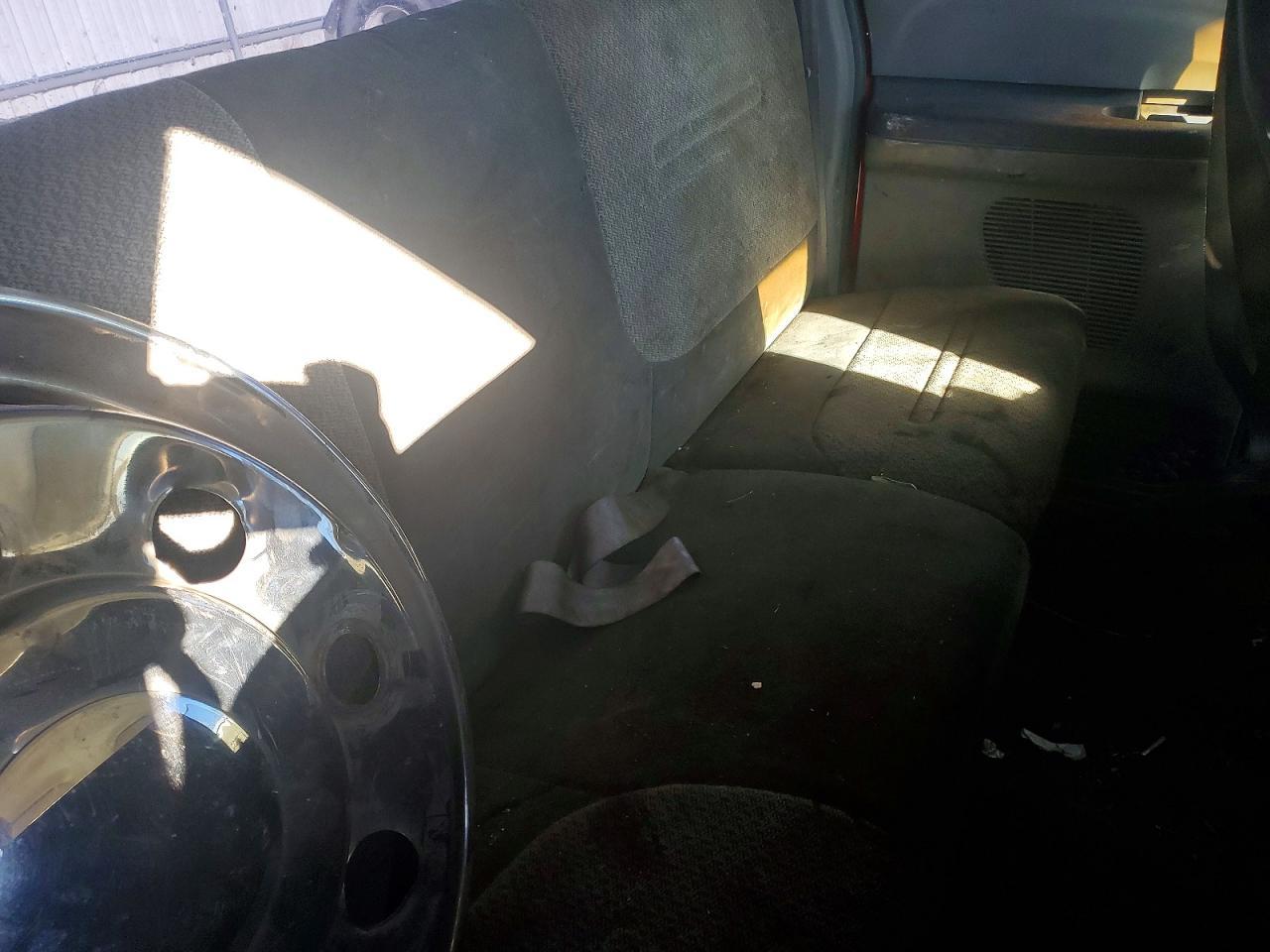2005 Ford F650 Super Duty Rollback Truck