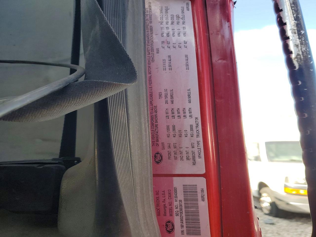 2014 Mack CXU600-Semi Truck