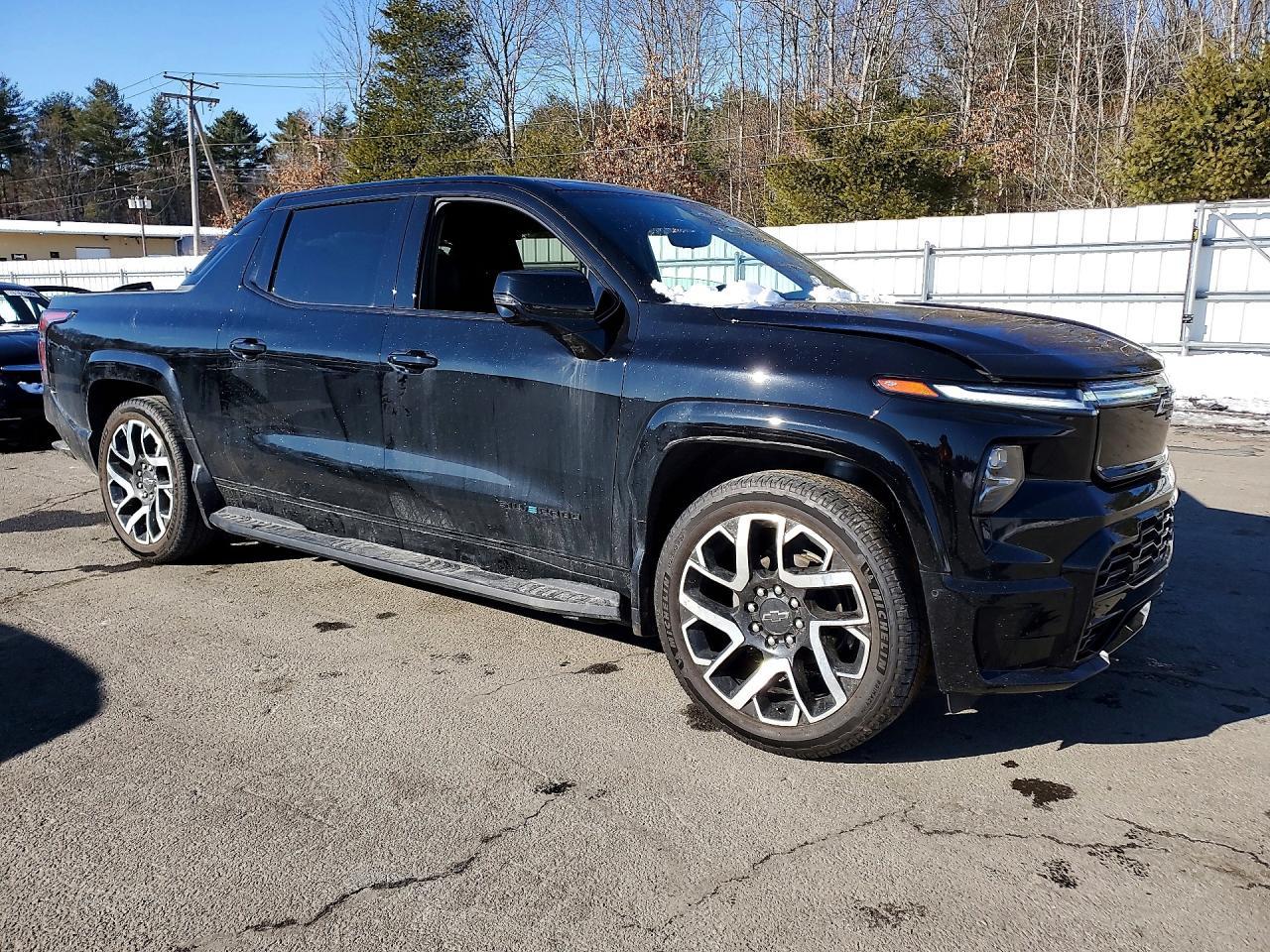 2024 Chevrolet Silverado RST