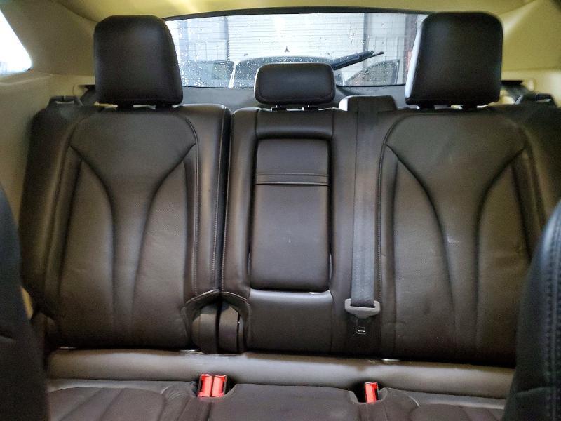 2015 Lincoln Townhouse MKC