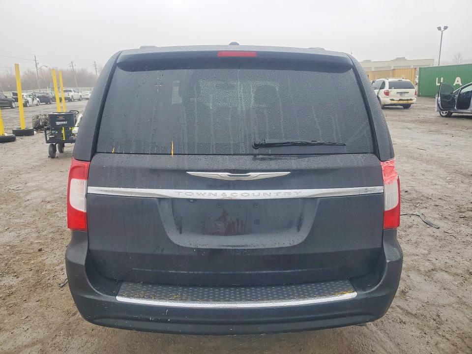 2014 Chrysler Town & Country Touring
