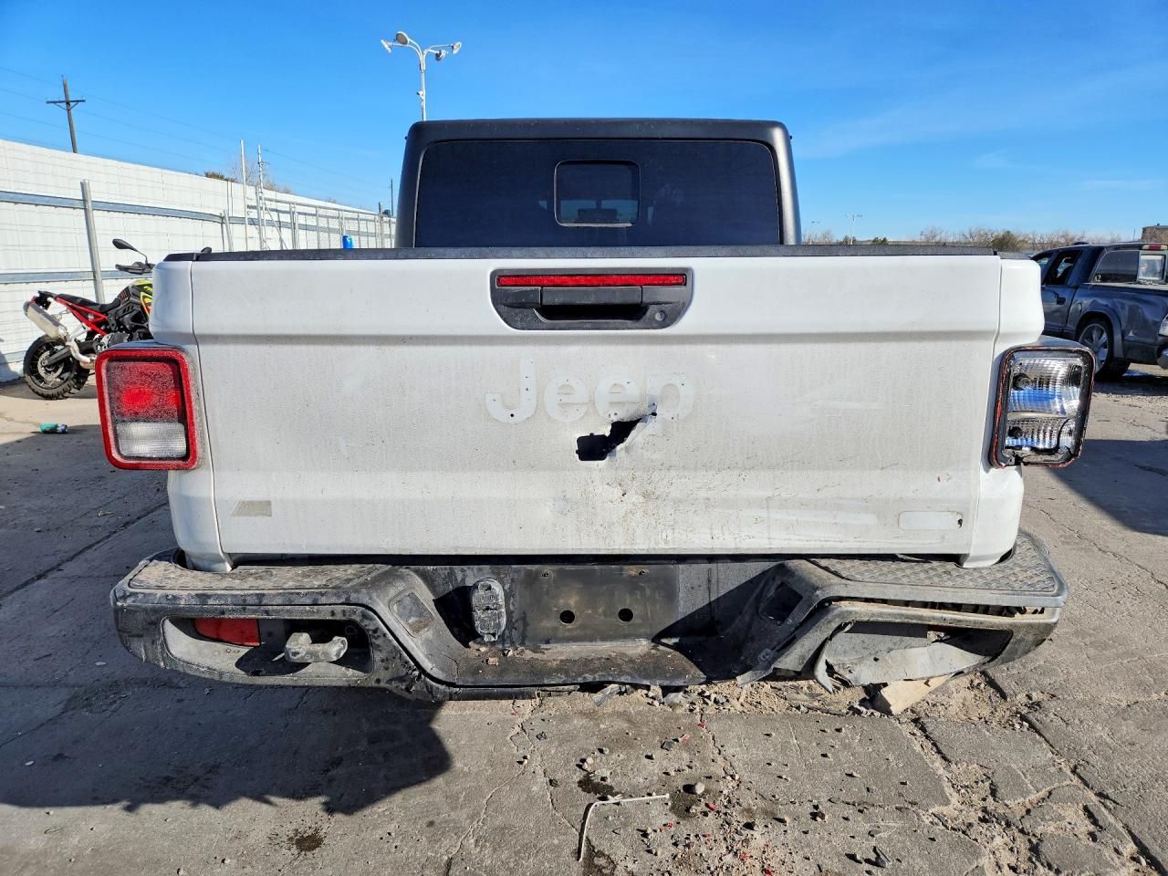 2022 Jeep Gladiator Overland