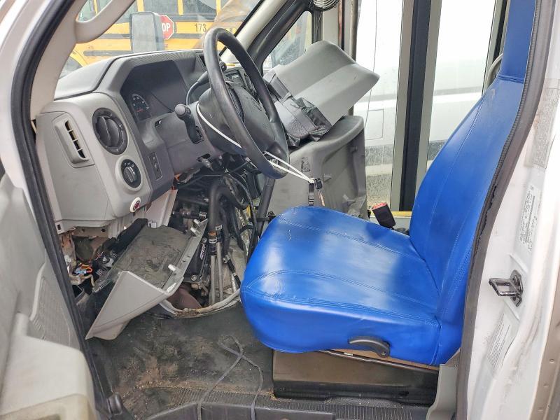 2019 Ford Econoline E450 Super