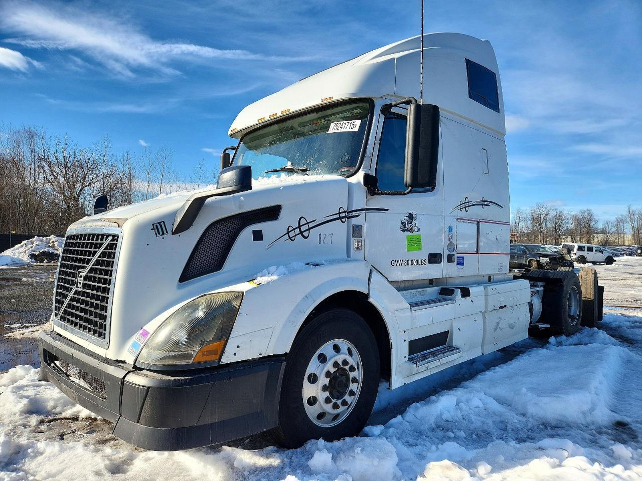 2011 Volvo VNL Semi Truck