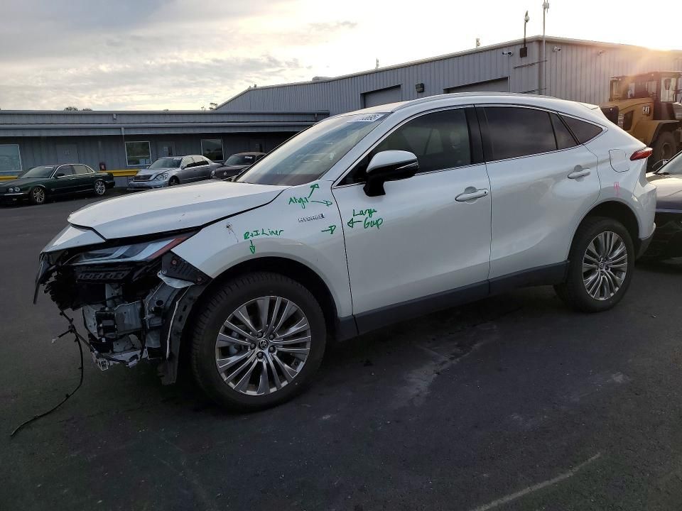 2021 Toyota Venza le