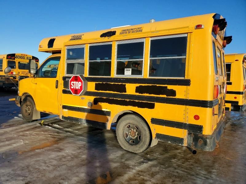2010 Chevrolet Express G3-school bus