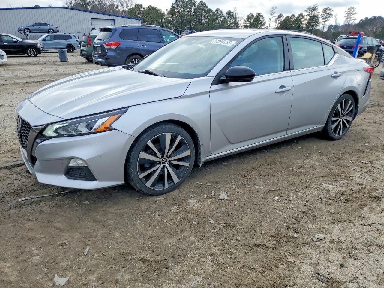 2020 Nissan Altima sr