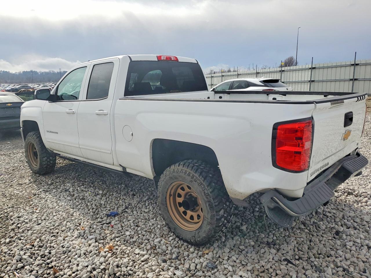 2018 Chevrolet Silverado C1500 lt