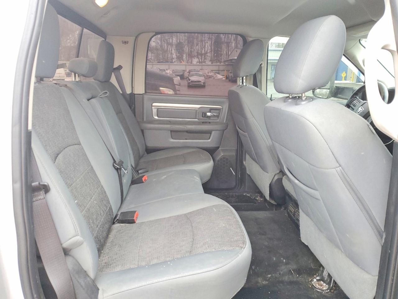2015 Dodge RAM 1500 SLT